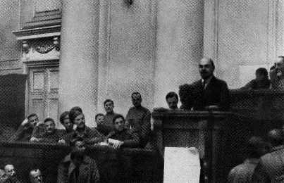Lenin-TauridePalace-cr