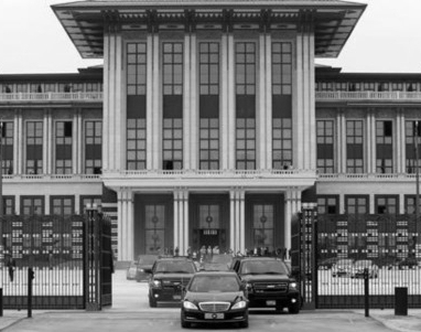 aksaray-bw-crop