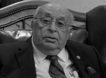 demirel-bw-crop