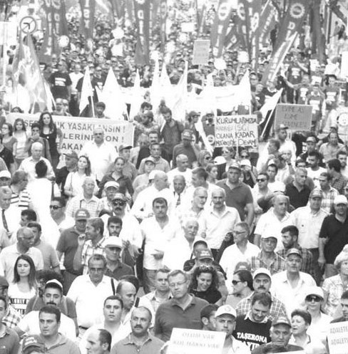 izmir-taseron-bw-crop