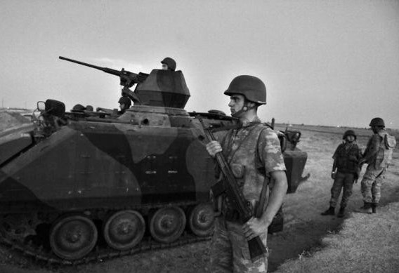 ordu-suriyede-bw-cr
