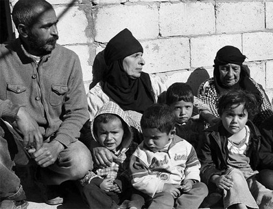 suriyeliler-bw-crop