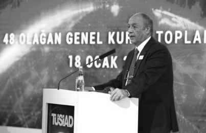 tusiad-ozilhan-bw-cr